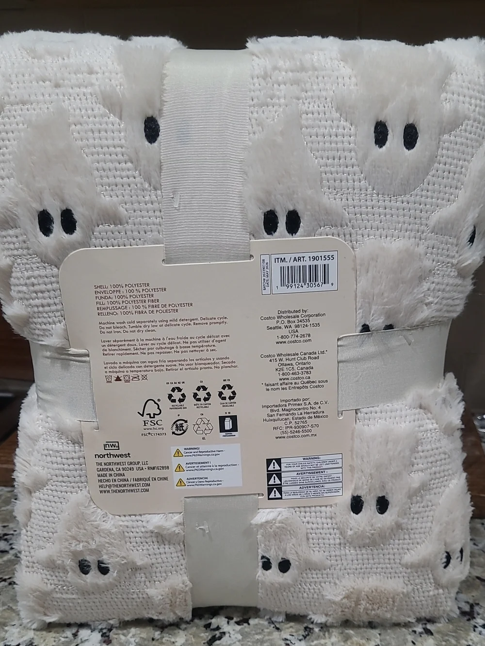 NEW  Viral Ghost Throw Blanket